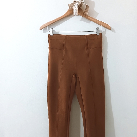 Spanx Soft + Chic Cognac Maple Brown Slimming Shaping Faux Suede Legging Pants - Picture 15 of 15